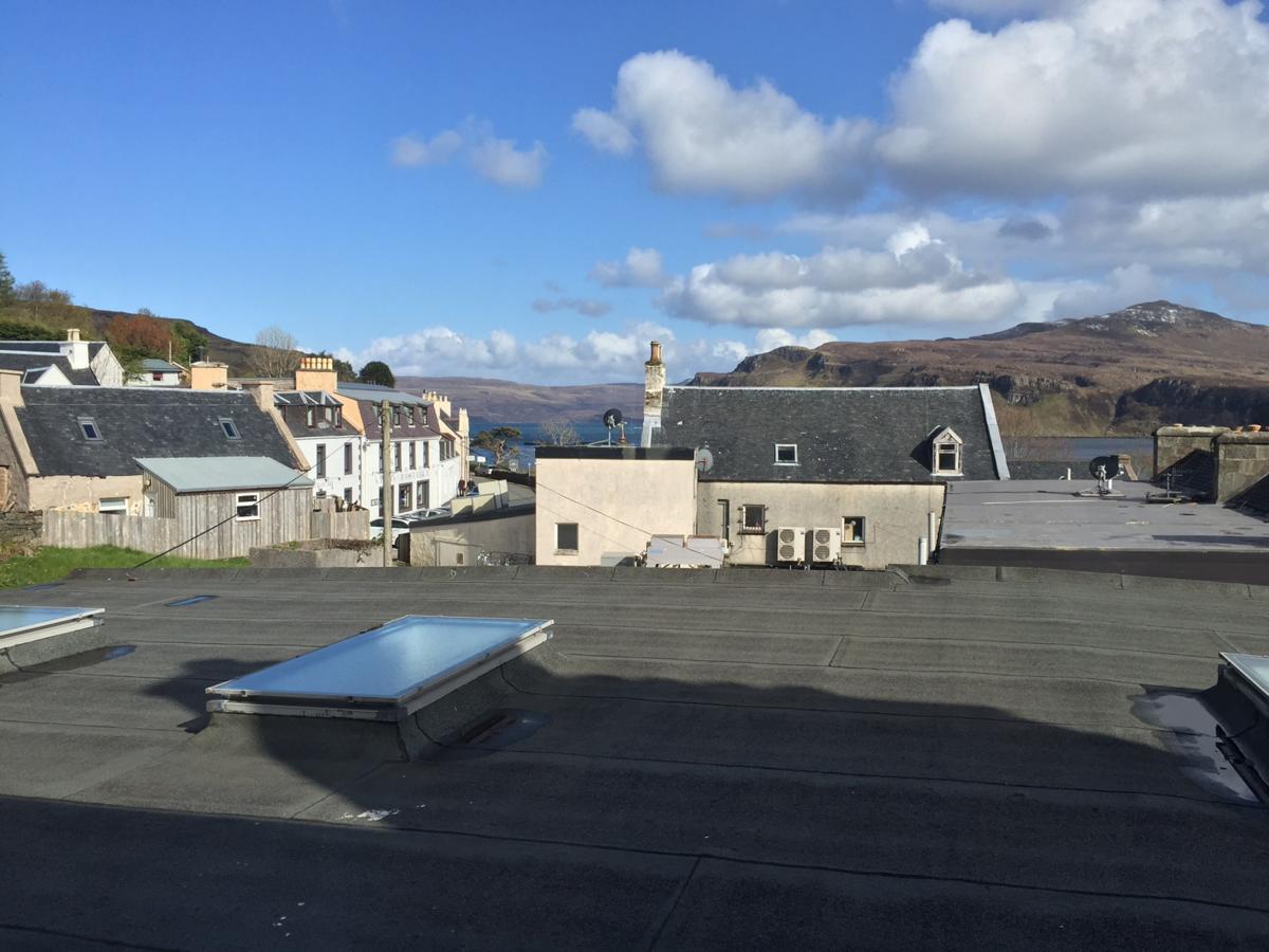 Caledonian Hotel Portree Exterior photo